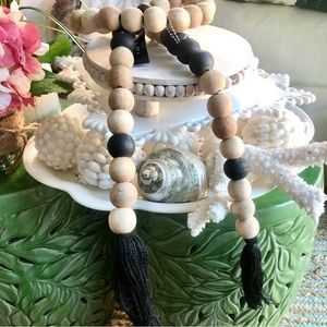 NWT! Natural & Black Chunky Wood Bead Garland With Black Tassels